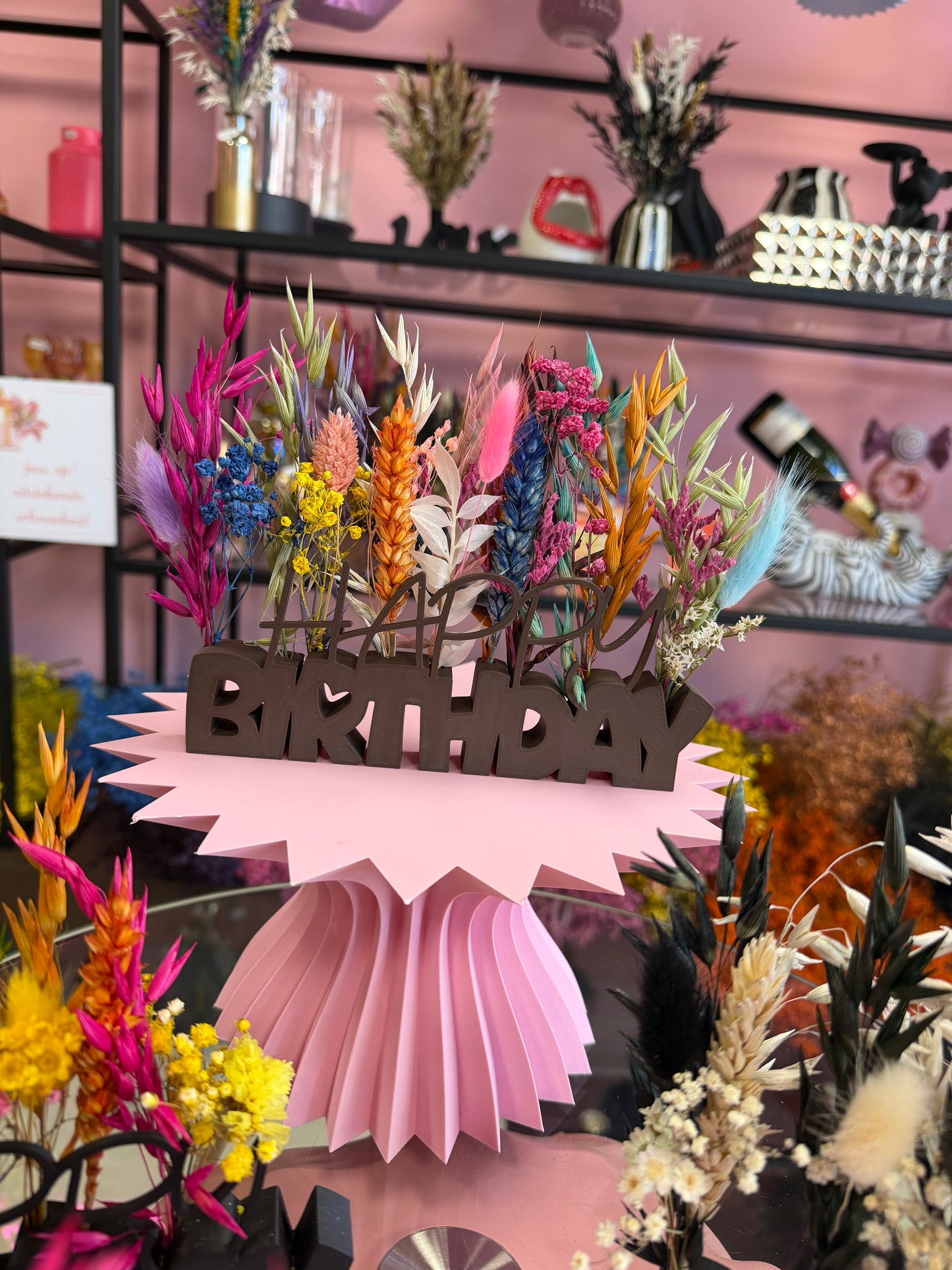 Happy birthday decoratie & Flowers