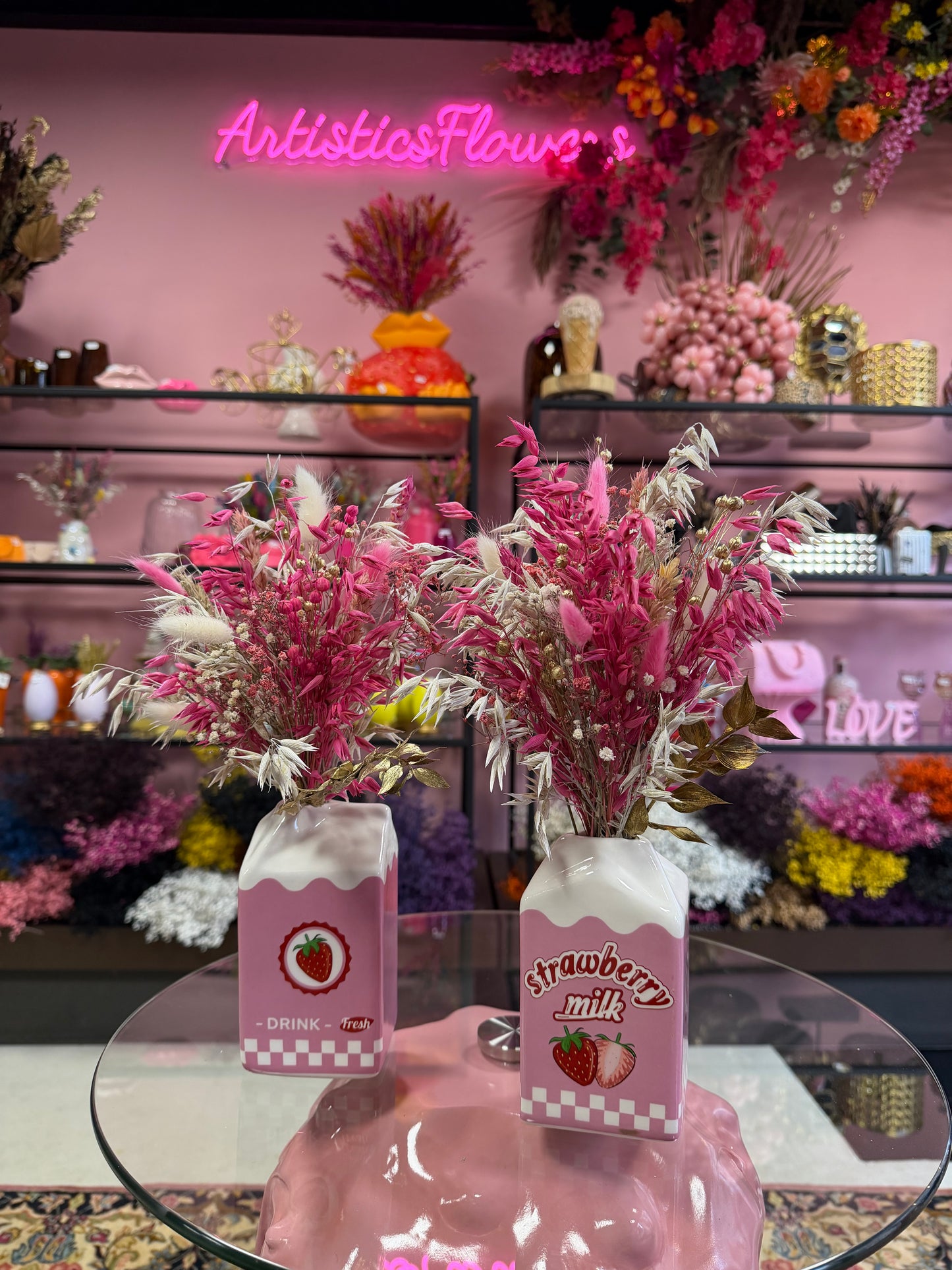 Strawberry milk vase & pink white flowers