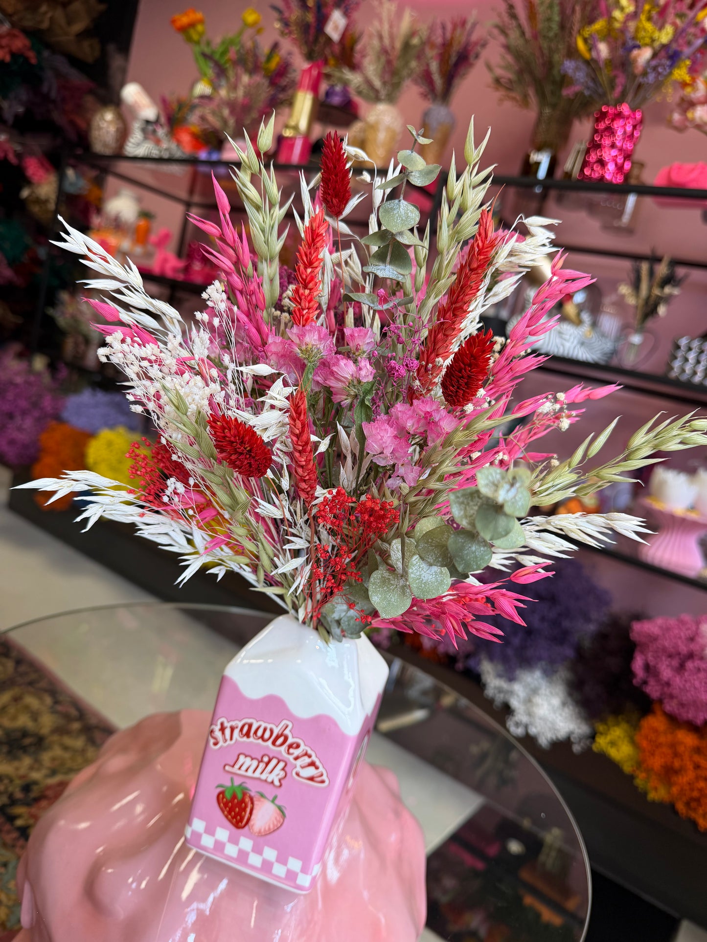 Strawberry milk vase & pink white flowers
