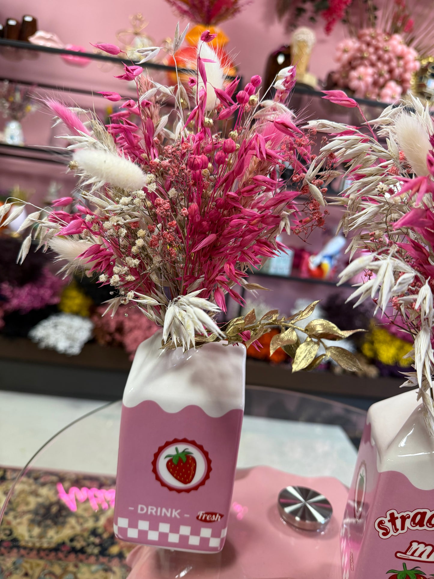 Strawberry milk vase & pink white flowers