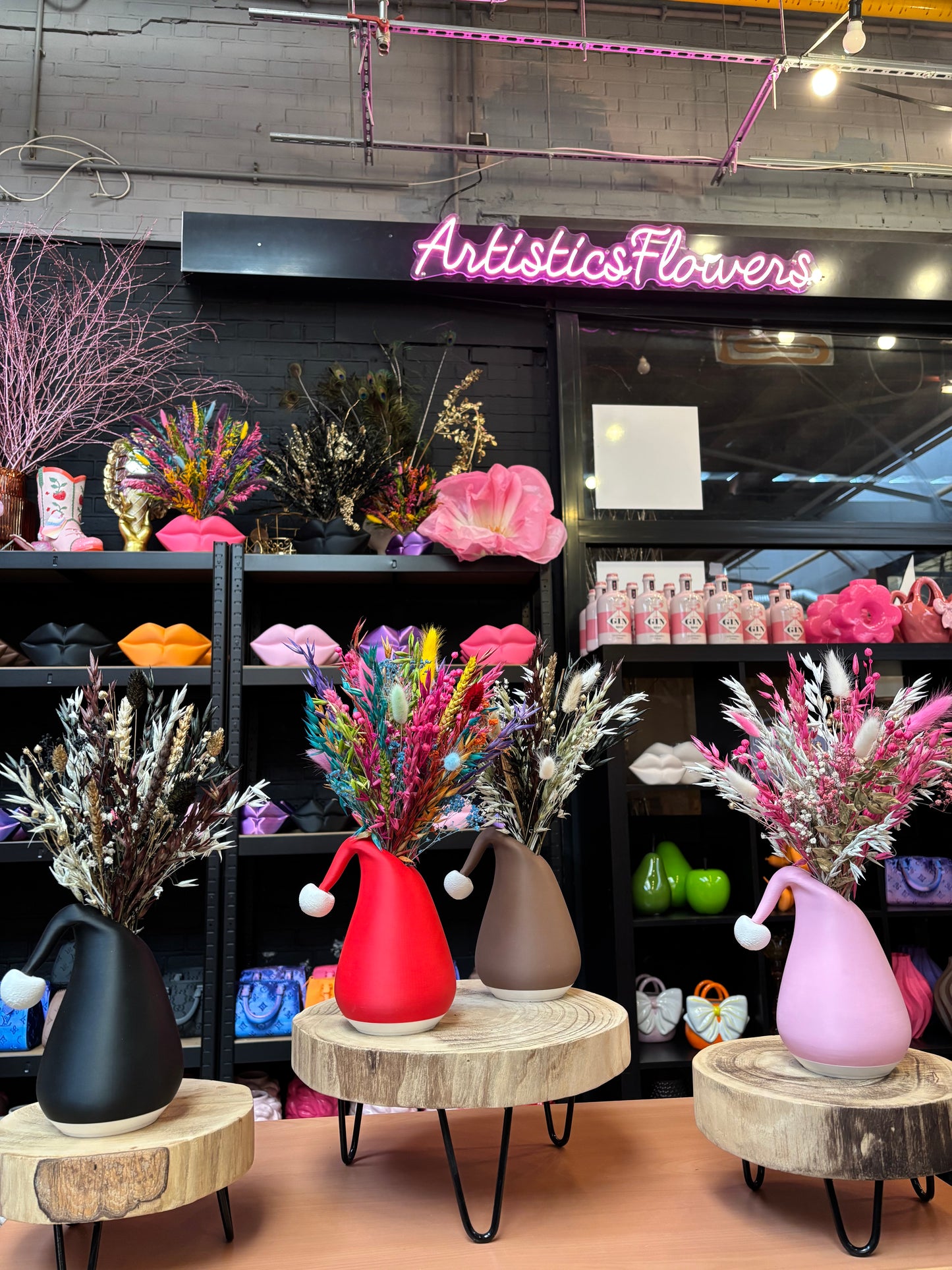 Santa vase & Flowers